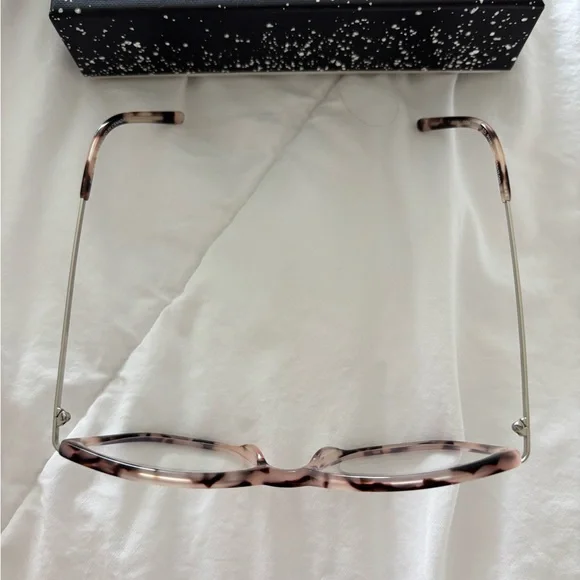 BonLook Tortoise Shell Glasses - Picture 3 of 5